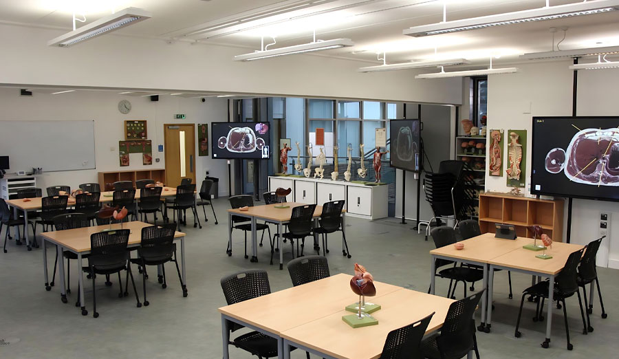 Plymouth University utilizing Anatomage's 3D Anatomy technology to enhance medical education for students.
