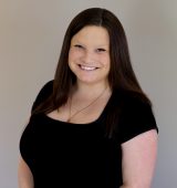 Sarah Mundziak Headshot